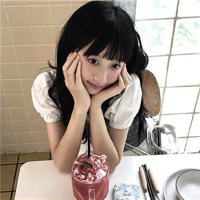 隔壁墓园的男孩